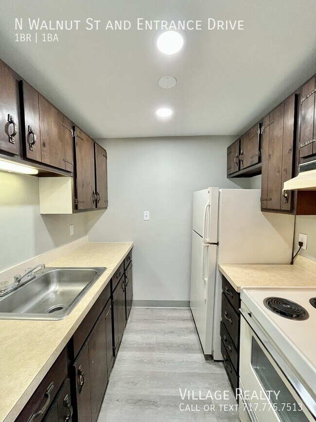 Photo - 312 N Walnut St