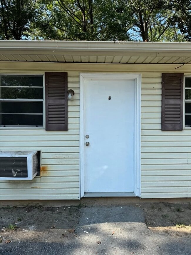 Building Photo - 1600 N Lane Unit 1600 N Lane A