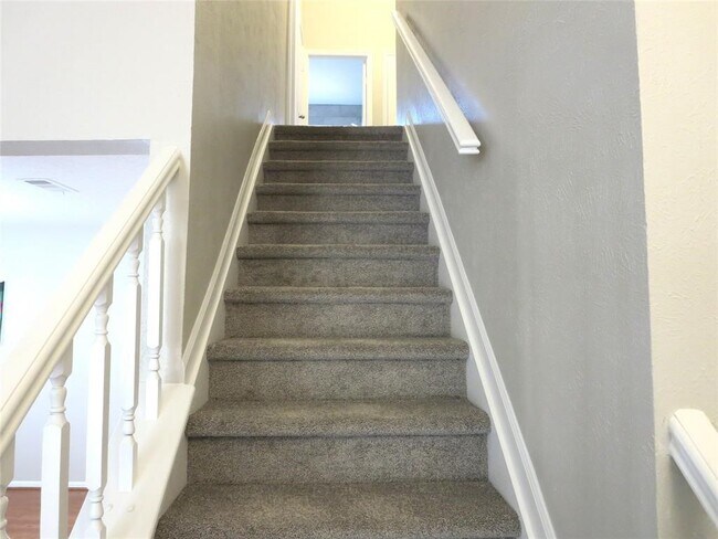 Photo - 8 N Greenbud Ct