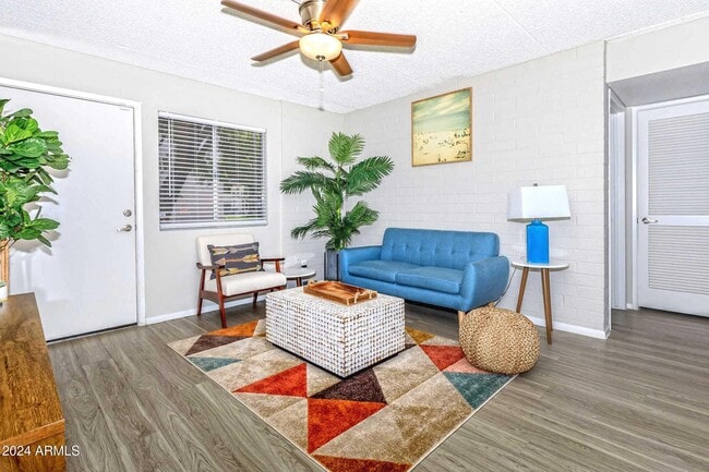Photo - 615 S Hardy Dr Unit 2