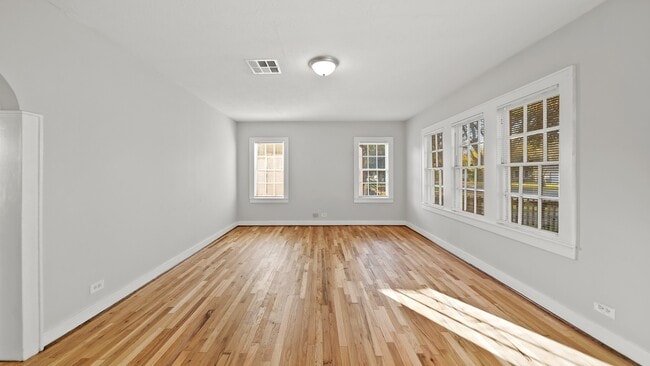 Photo - 213 12th Ave N