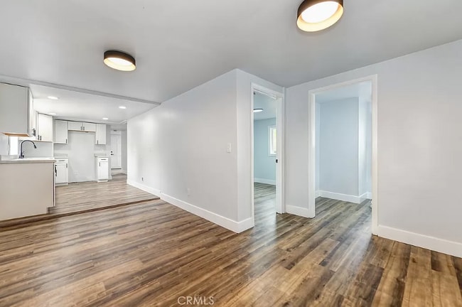 Photo - 2385 Elgin St