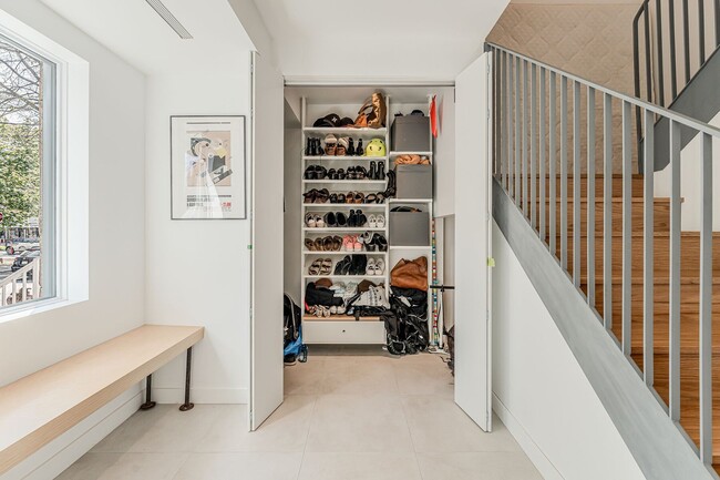 Photo - 10625 Av. Curotte