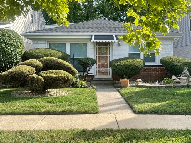 Building Photo - 3011 140th Pl Rental
