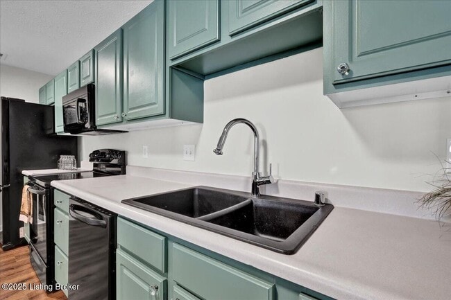 Photo - 6406 Shelton Circle