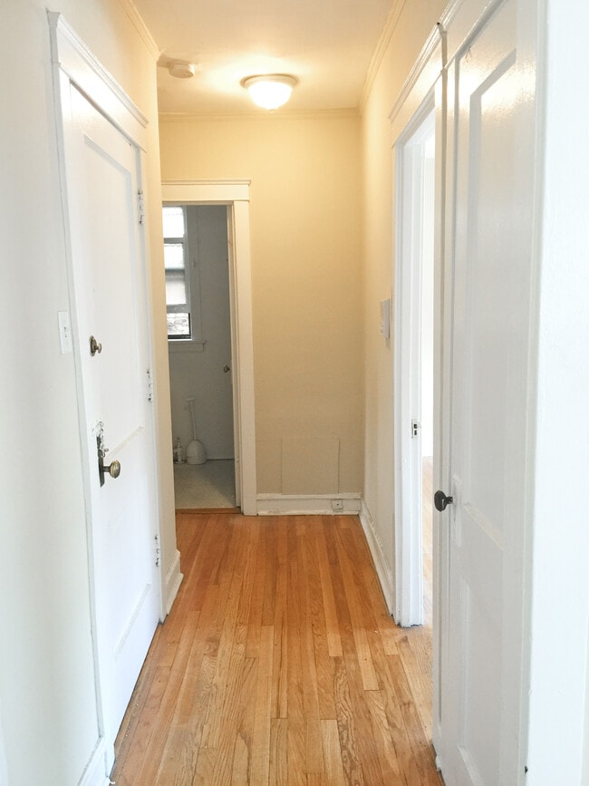 Photo - 411 Beloit-1A Unit 1A