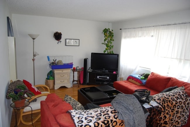 Photo - 2011 Rockefeller Ln