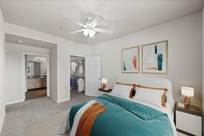 Crowne Chase Apartment Homes