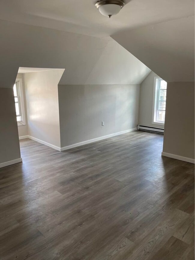 Building Photo - 478 N Pennsylvania Ave Unit 3 Rental