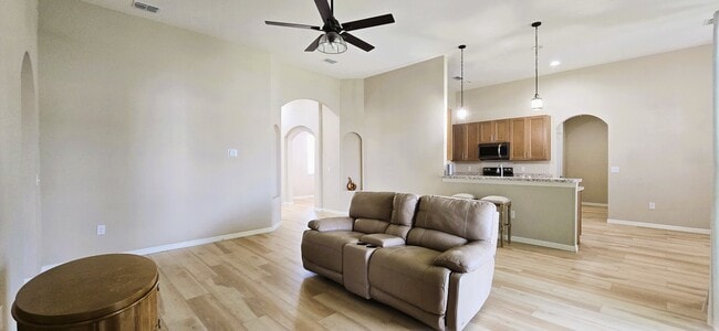 Photo - 501 Central Rdg Ln