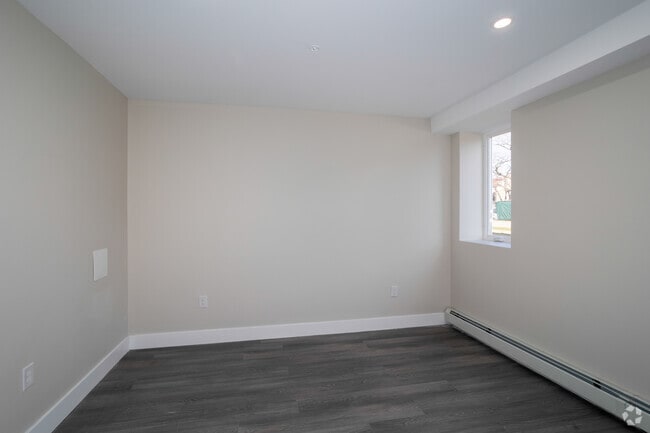 1BR, 1BA - Bedroom