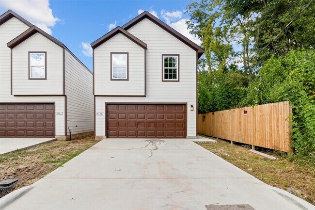 Photo - 6723 Cohn St
