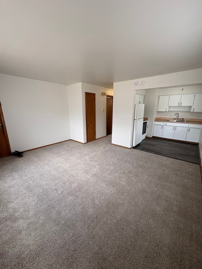 Sala de estar - 8641 W Lapham St Unidad 2