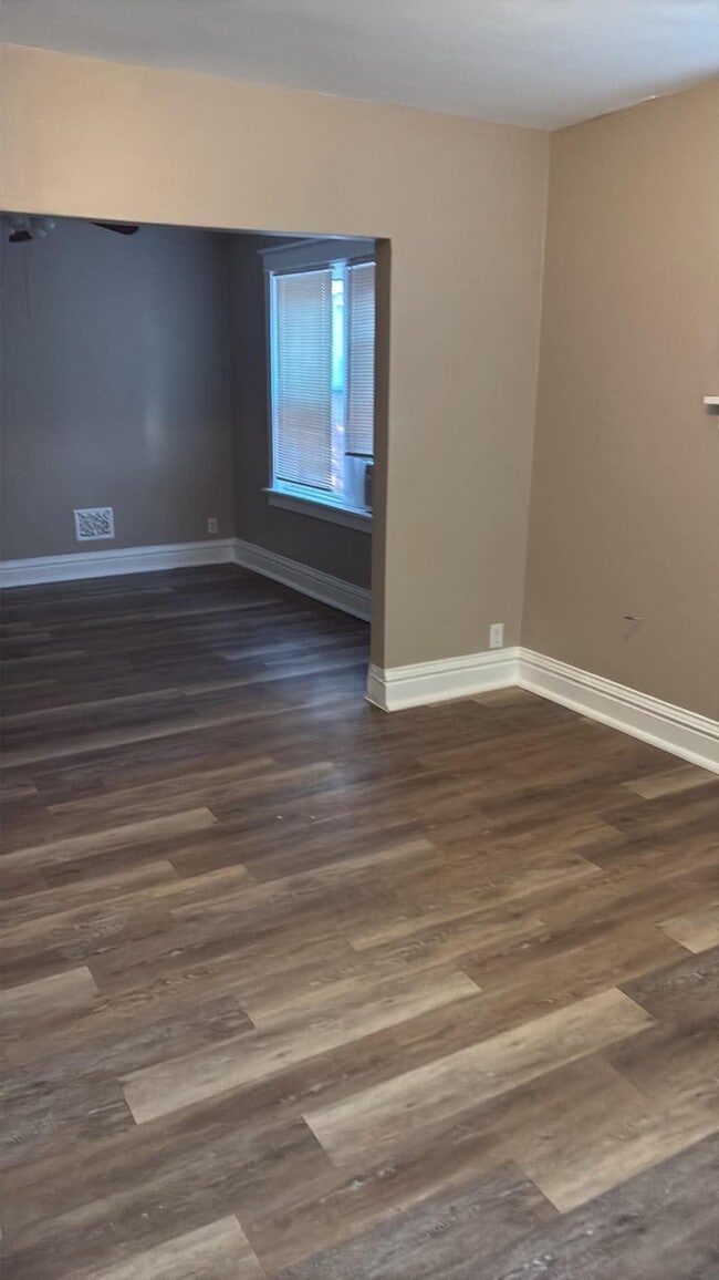 4505 Minnesota Ave Unit 2S