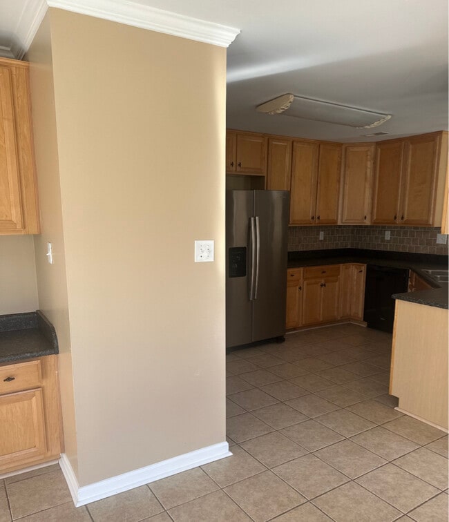 Photo - 354 Race Track Rd