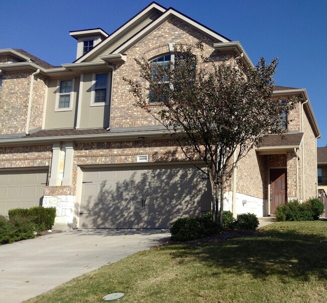 Building Photo - 6608 Rutherford Rd Unit 6608 Rutherford Road