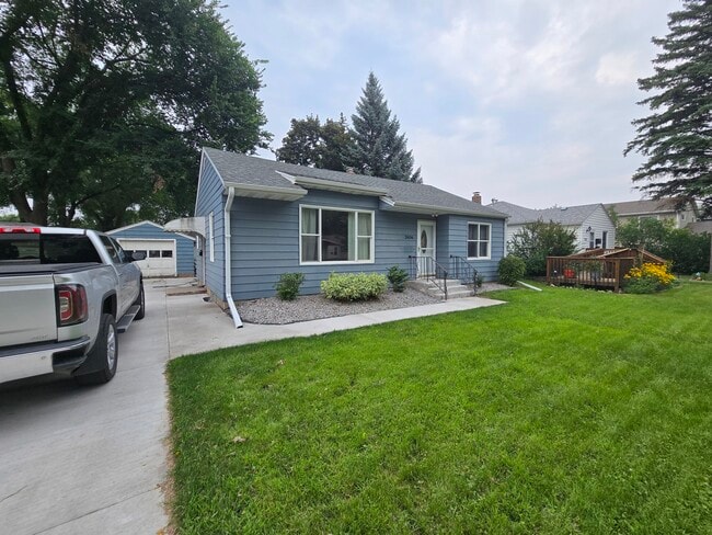 Building Photo - 2606 6th Ave N Rental