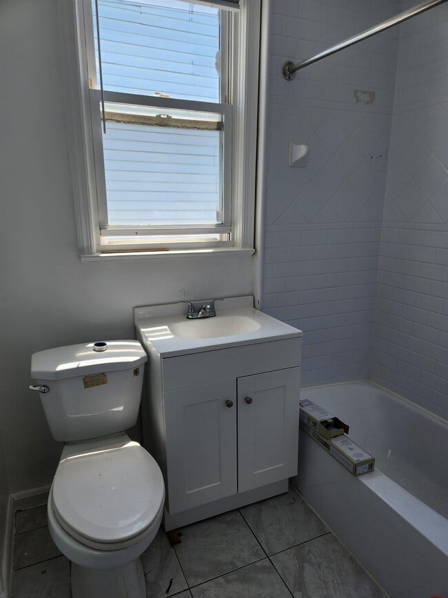 Photo - 14 E Bidwell Ave Unit 2