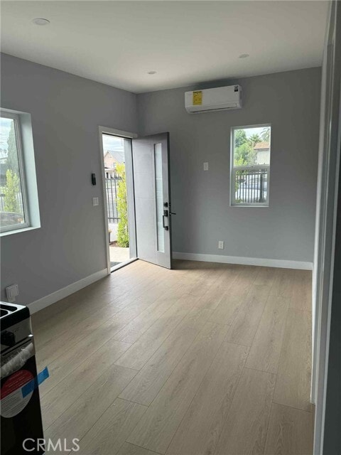 Photo - 1860 W 48th St