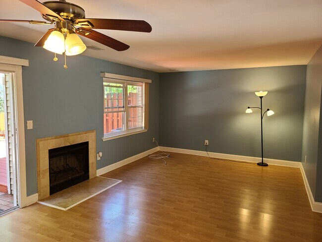 Photo - 13 Covington Ct