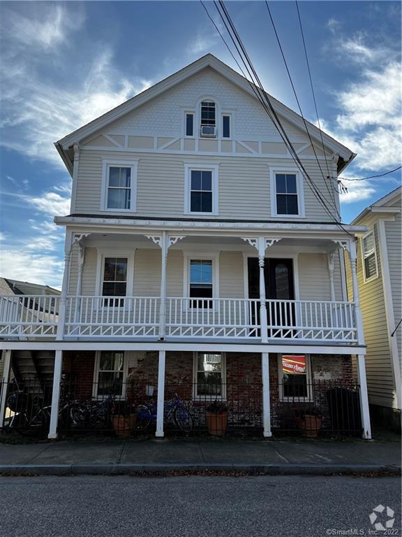 Building Photo - 27 Elm St Unit 1 Rental