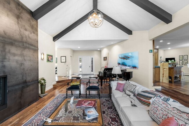 2339 Bitterroot Ln