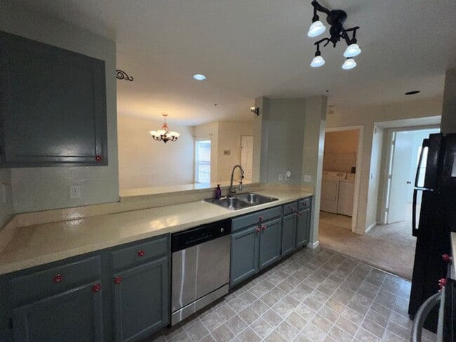 Photo - SABLE WALK RENTAL MOVE IN NOW!Spacious 2X2...