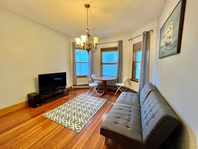 Photo - 558 Washington St Unit 1