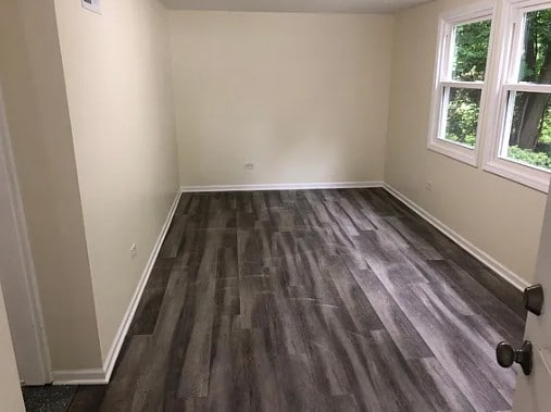 Photo - 17563 Western Ave