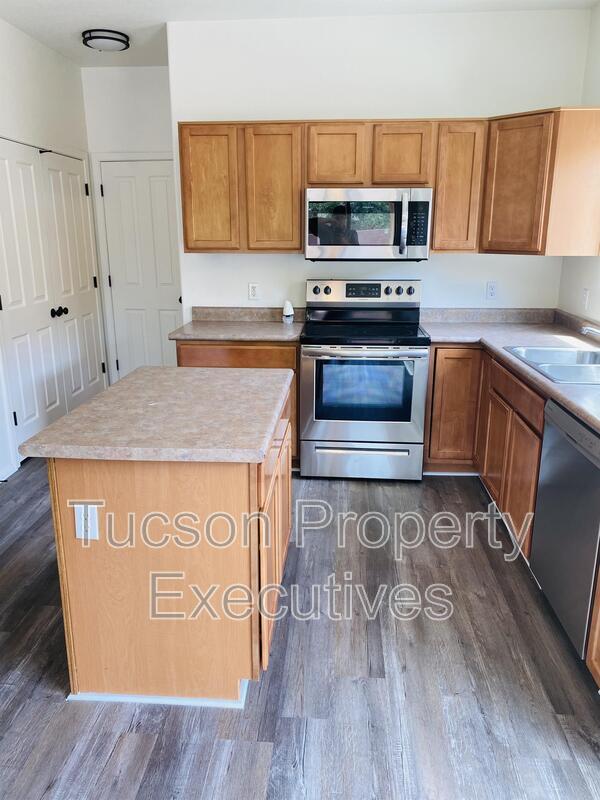 Photo - 11879 W Fontenelle Dr