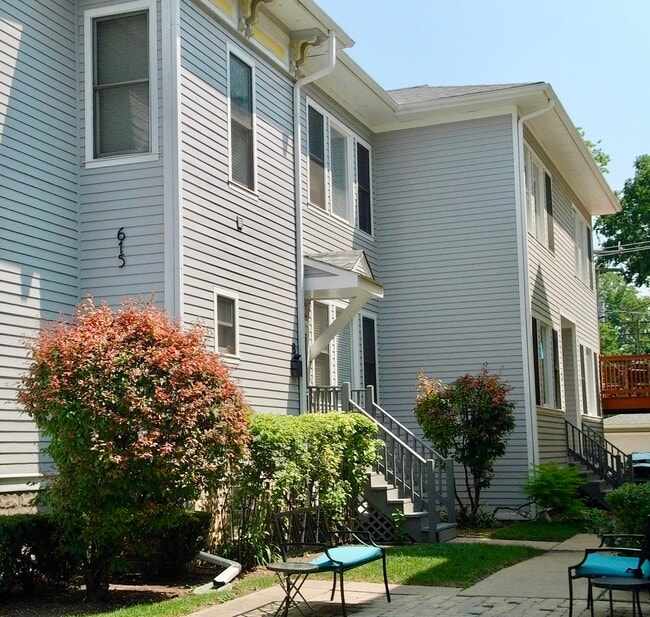 Building Photo - 615 South Blvd Rental