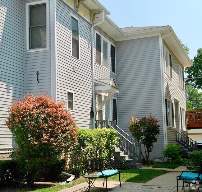 Building Photo - 615 South Blvd Rental