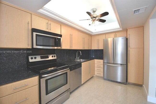 Photo - 3701 N Country Club Dr