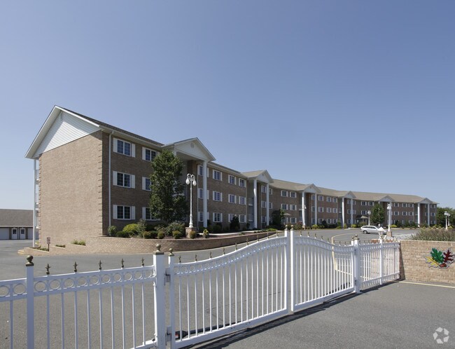 Photo - Fallbrooke Apartments