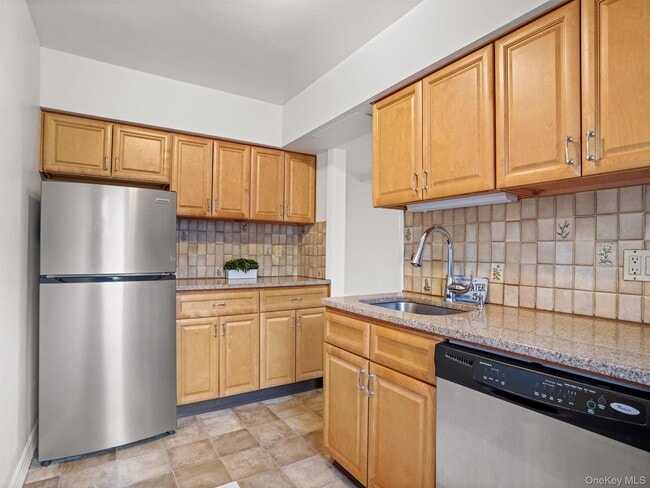 Photo - 600 Bedford Rd Unit 15