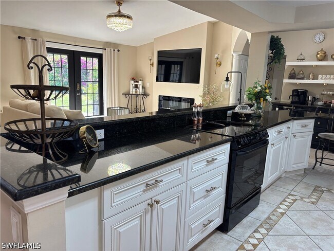 Photo - 1156 Oakes Blvd