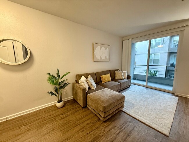 Photo - 13603 Marina Pointe Dr Unit D515