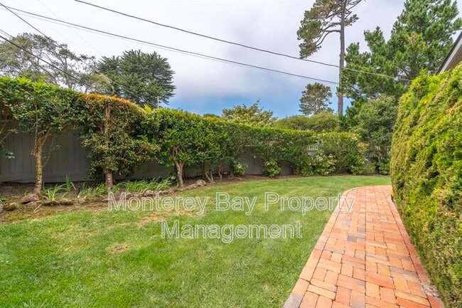 Photo - 2937 Lupin Ln