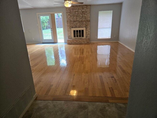 Photo - 7215 Teaberry Dr