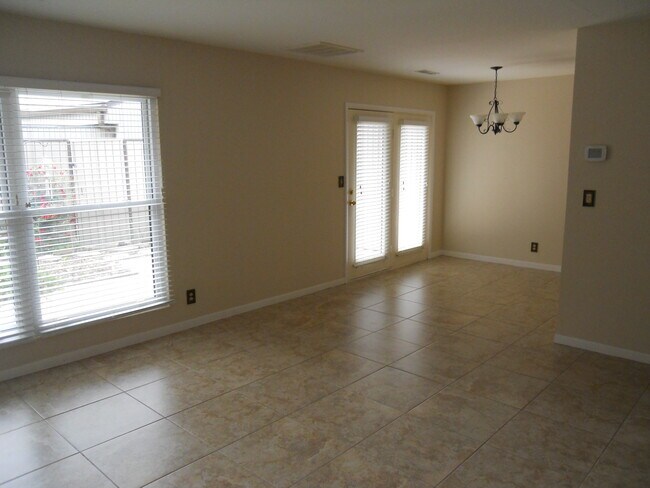 Photo - 36 Lakeshore Terrace Unit 11