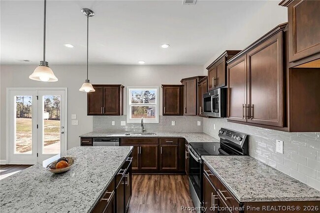 Photo - 64 Onslow Ct