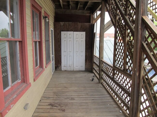 807 Caroline St Unidad 2