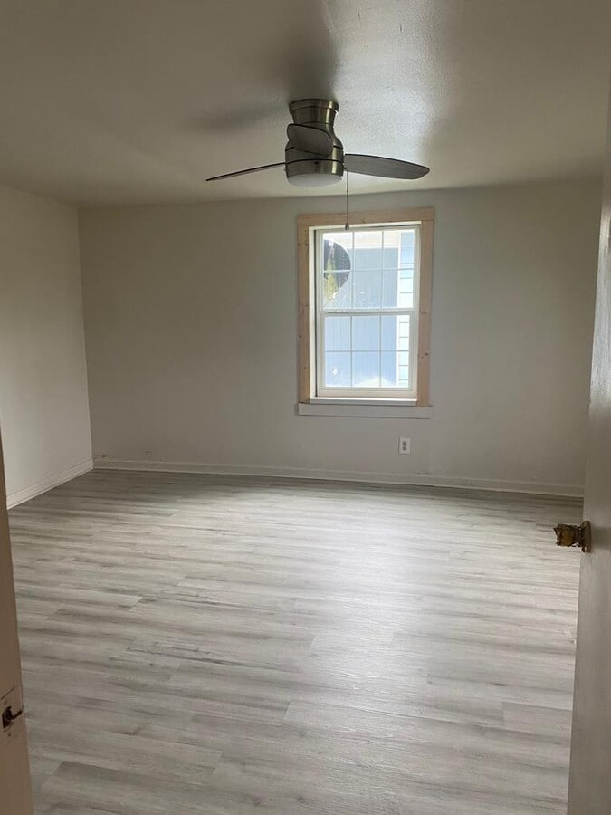 Photo - 2303 N Exchange Aly