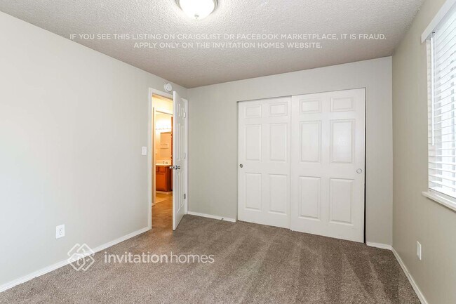 Photo - 1002 151st St E