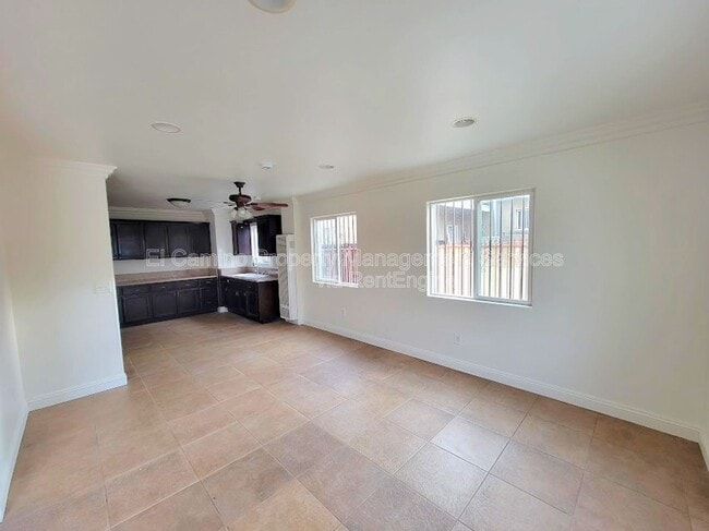 Photo - 1424 E 59th St