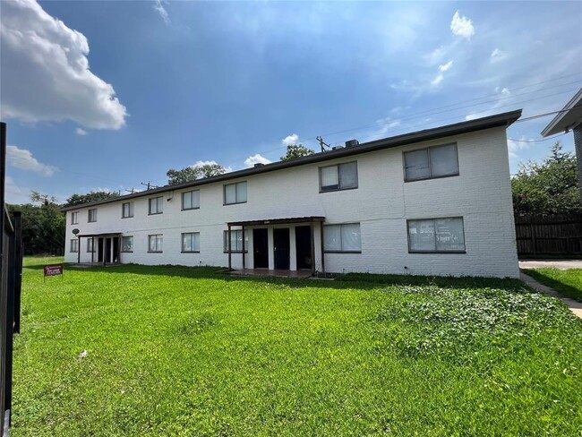 Building Photo - 1141 N Durham Dr Unit 12 Rental
