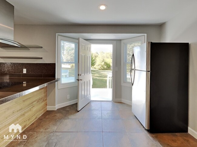 Photo - 1308 Hickory Hollow Ln