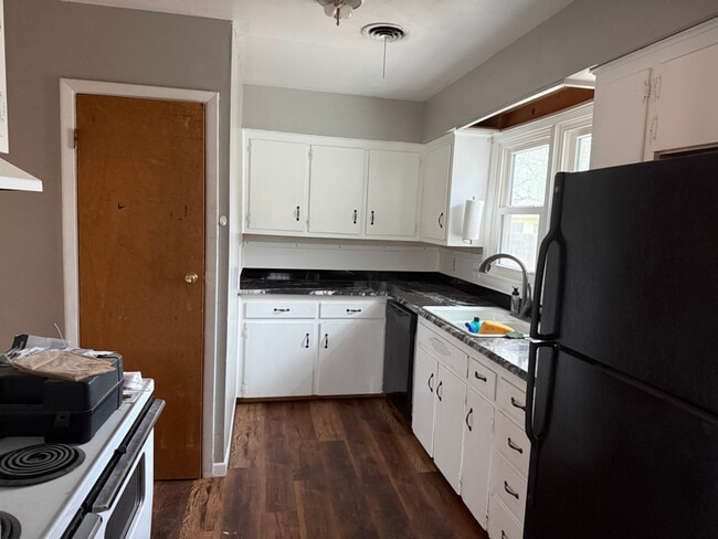 Photo - 4620 S Rusk St