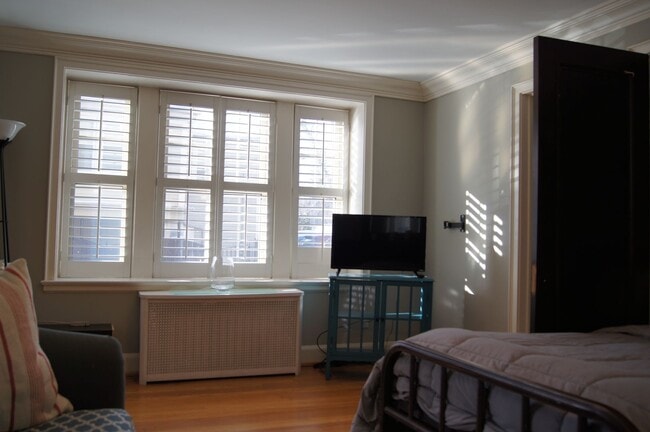 Photo - Bryant Apartments