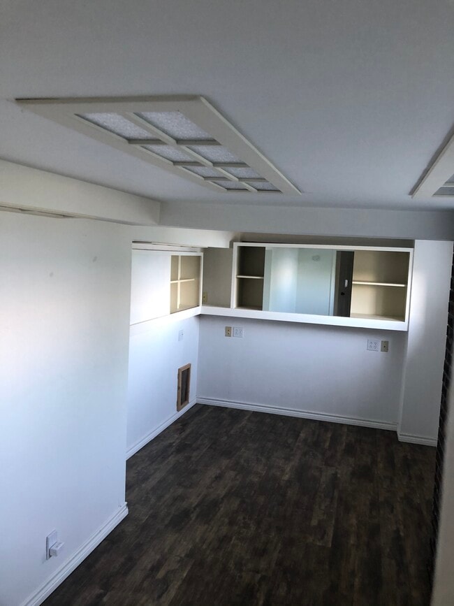 Photo - 9876 SE Southworth Dr Unit Basement Apartment